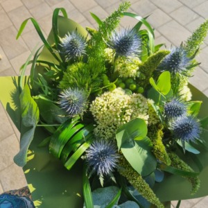 Bouquet di eringium setaria sedum still grass ipericum